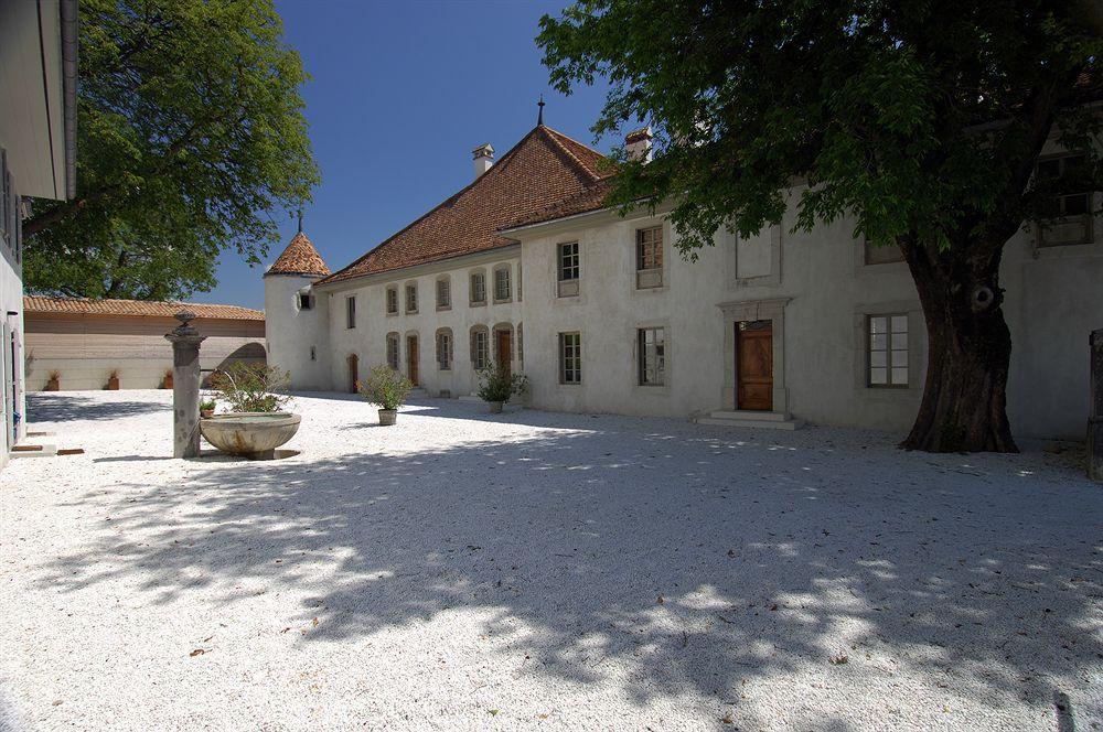 Chateau Le Rosey Hotel Nyon Buitenkant foto