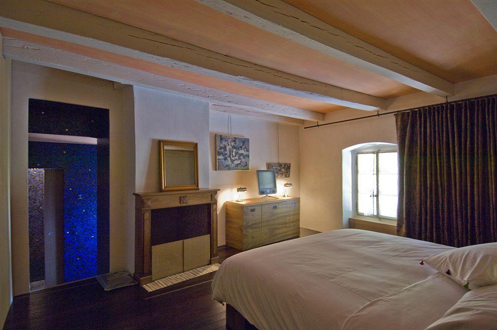Chateau Le Rosey Hotel Nyon Buitenkant foto
