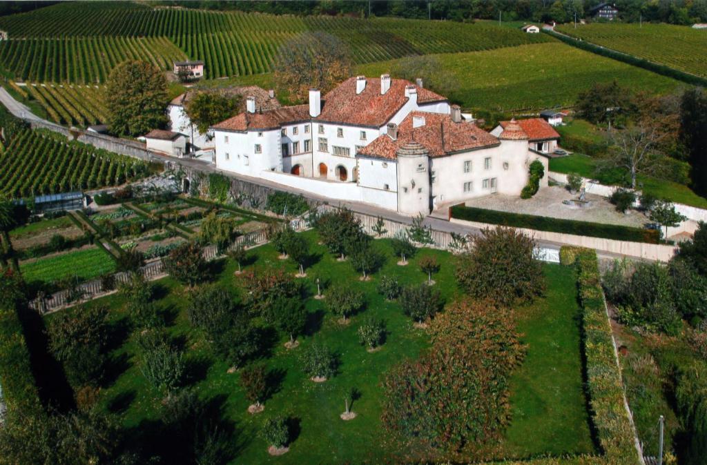 Chateau Le Rosey Hotel Nyon Buitenkant foto